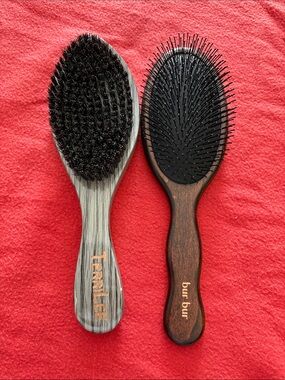 Wooden Paddle Brush in Black - Smooth Detangling & Shine